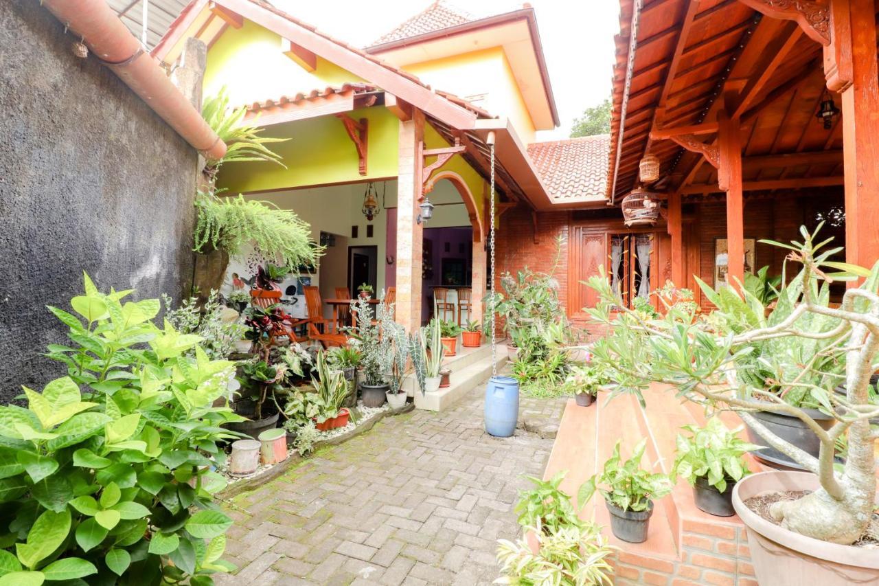 Griya 90TR Syariah Otel Ngaglik Dış mekan fotoğraf